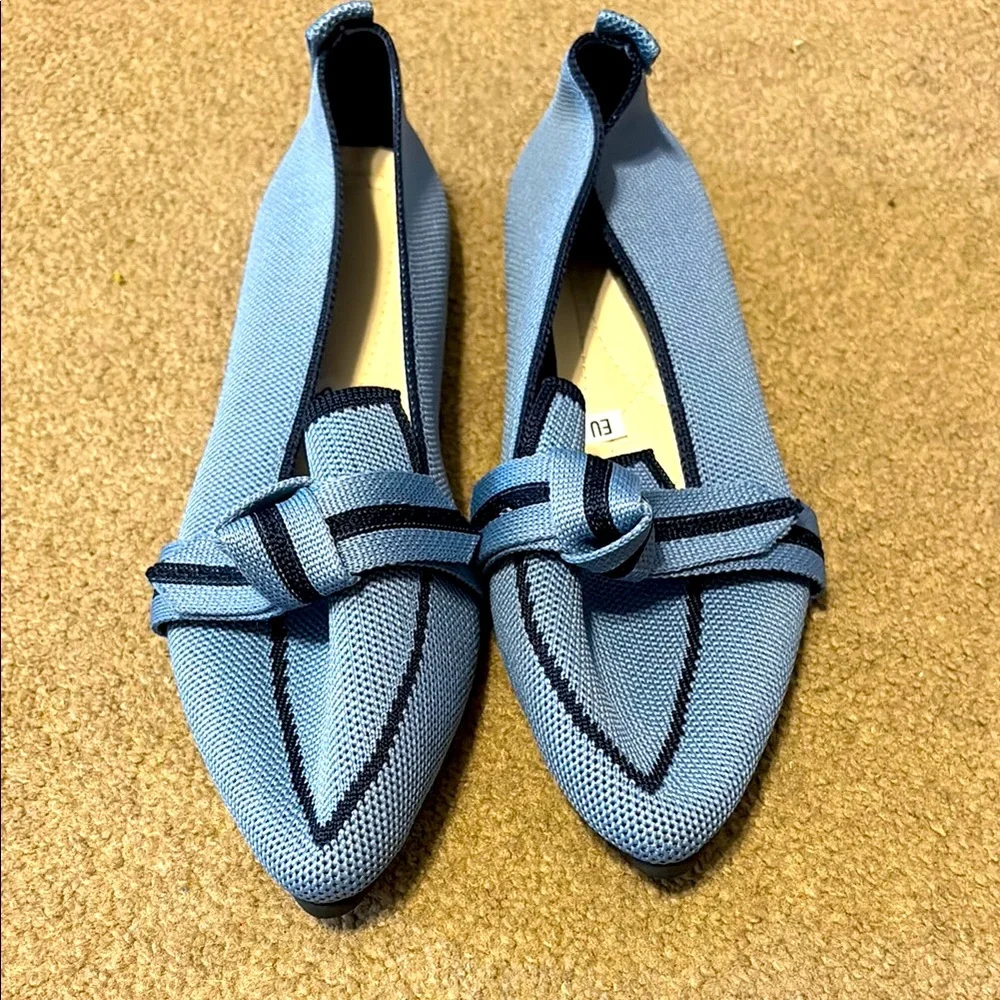 Stylish Blue Loafers for Women - Picture 1 of 4